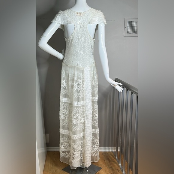 Candela Sz 6 Off White Long Sheer Dress - Picture 3 of 10